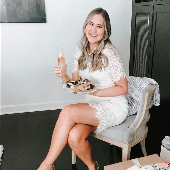 Meet your Posher, Alex - Picture 2 of 2